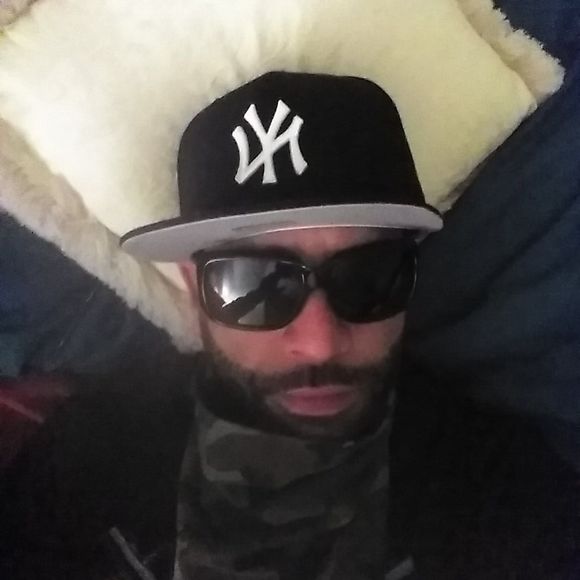 Meet your Posher, Mazi - Picture 1 of 2